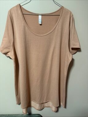 LuLaRoe Scoop Neck Tee - Dusty Peach Tan